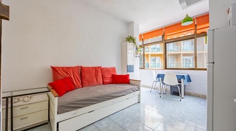 Foto 2 de Piso en venta en Calle Alfredo L Jones, 35, Santa Catalina - Canteras, Las Palmas de Gran Canaria