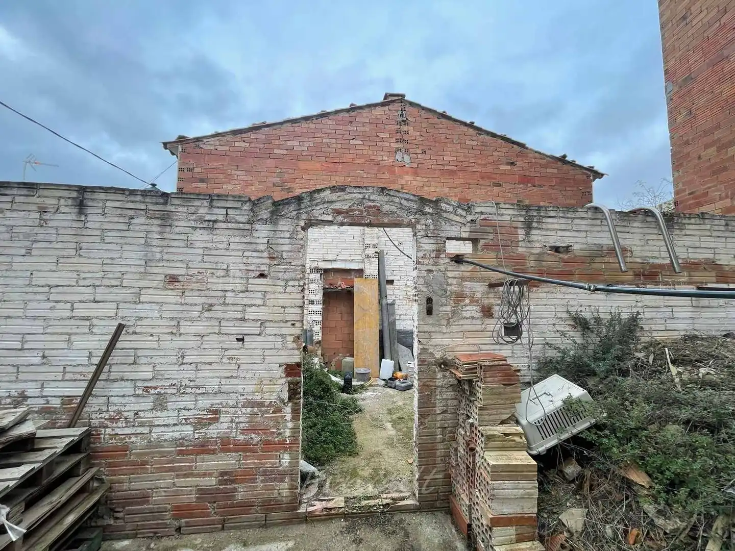 Vista exterior de Edificio en venta en Castellterçol