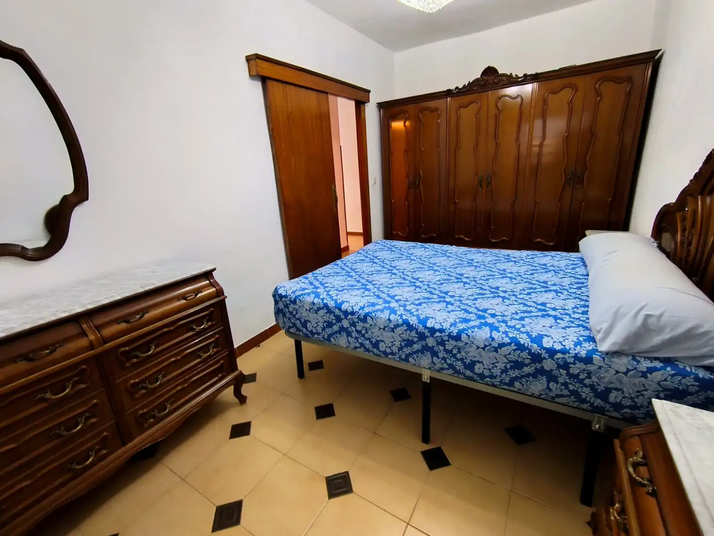 Bedroom of Flat for rent in Badajoz  with Furnished, Oven and Washing machine
