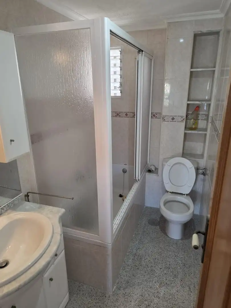 Baño de Apartamento en venta en El Campello con Aire acondicionado y Calefacción