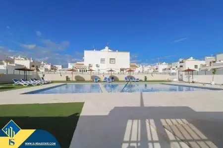 Casa amb piscina en venda a Zona Carrefour - Urbanizaciones, imagen 24
