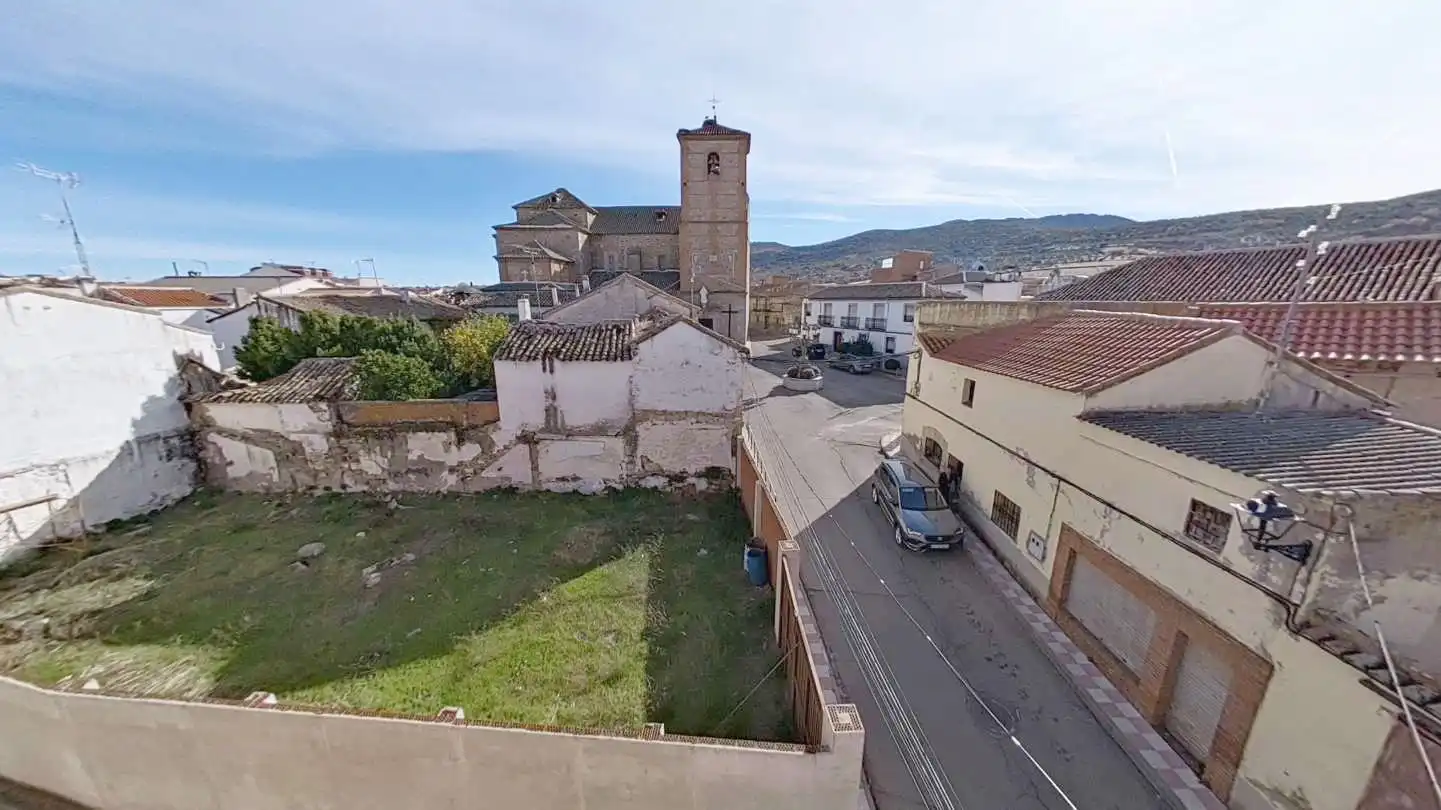 Vista exterior de Piso en venta en Navahermosa con Calefacción, Terraza y Amueblado