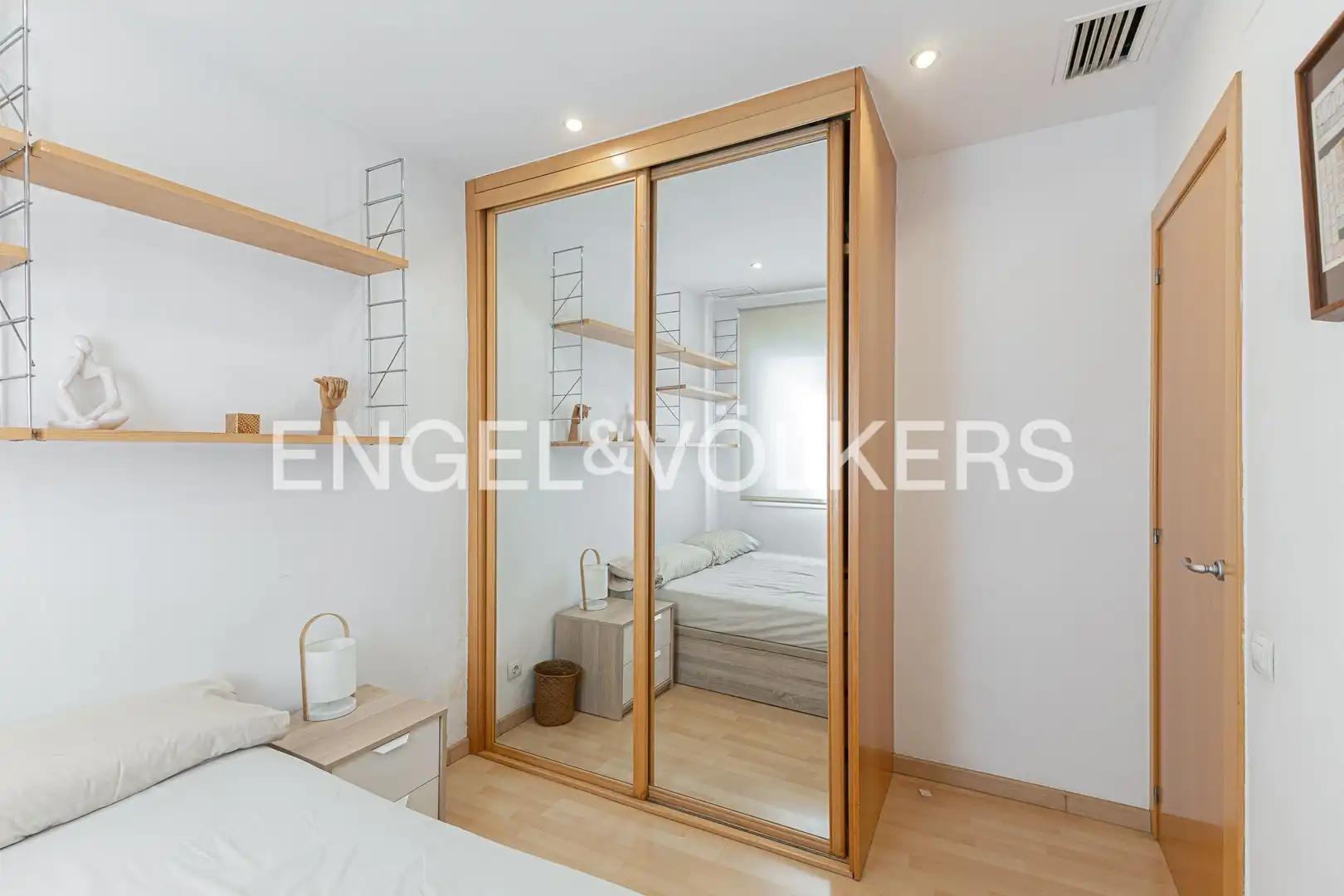 Habitación de Piso en venta en Barcelona con Aire acondicionado, Calefacción y Parquet