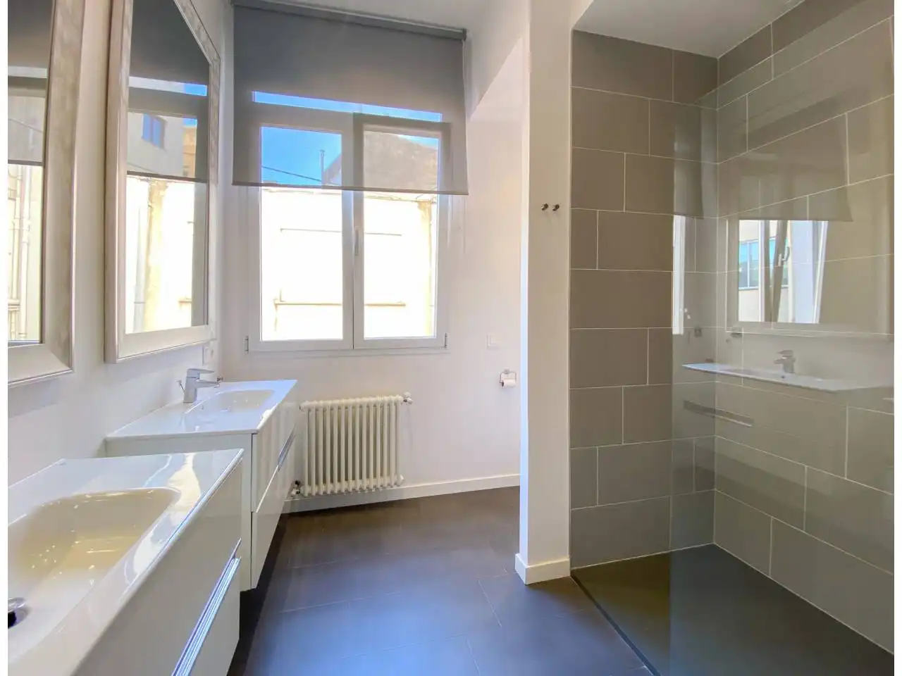 Baño de Piso de alquiler en  Palma de Mallorca con Aire acondicionado, Calefacción y Parquet