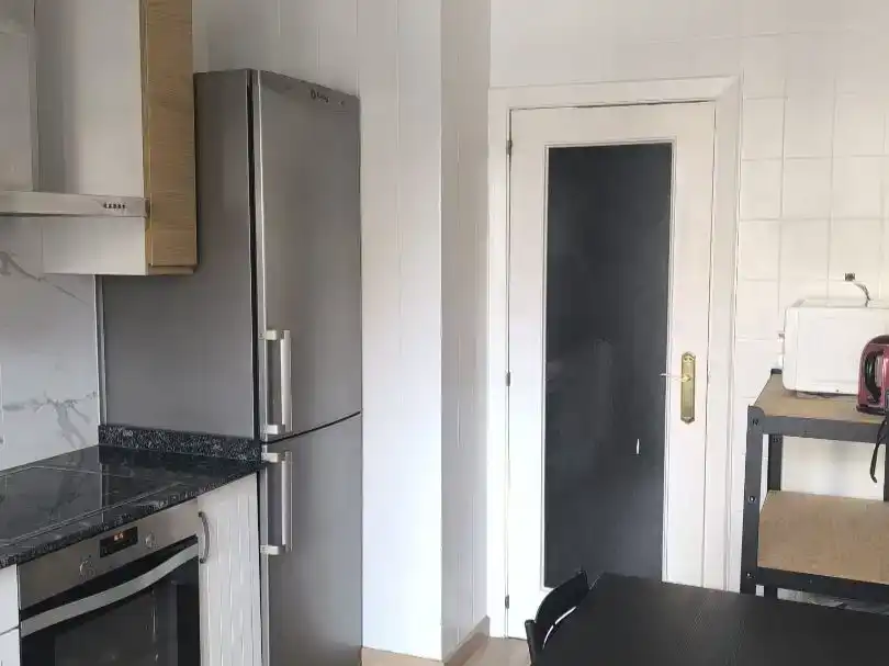 Kitchen of Flat for rent in  Logroño  with Balcony