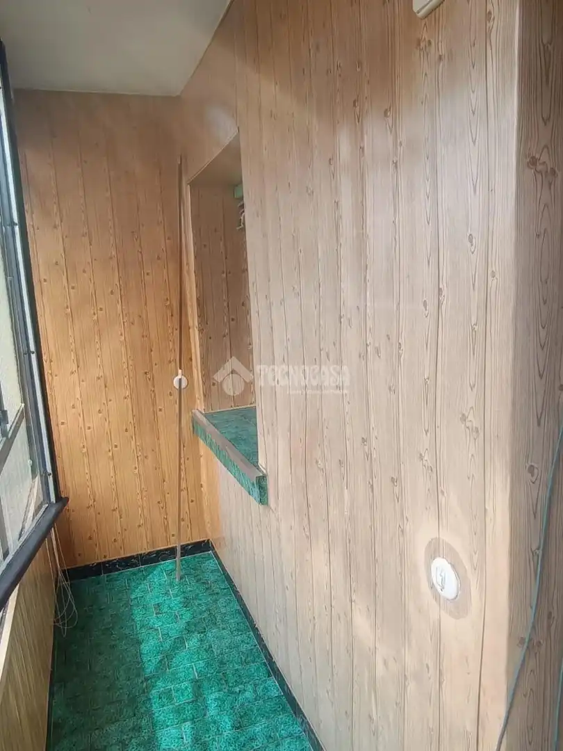 Habitación de Piso en venta en Madrid con Terraza