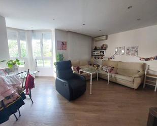 Sala d'estar de Casa adosada en venda en Reus amb Terrassa