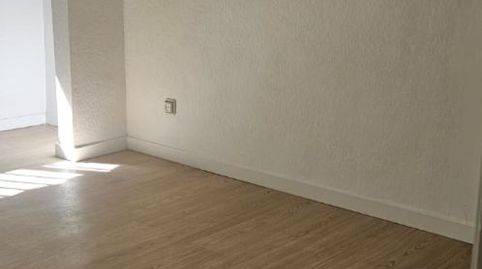 Foto 2 de Piso en venta en Carrer de Les Antilles, 1, Els Merinals, Sabadell