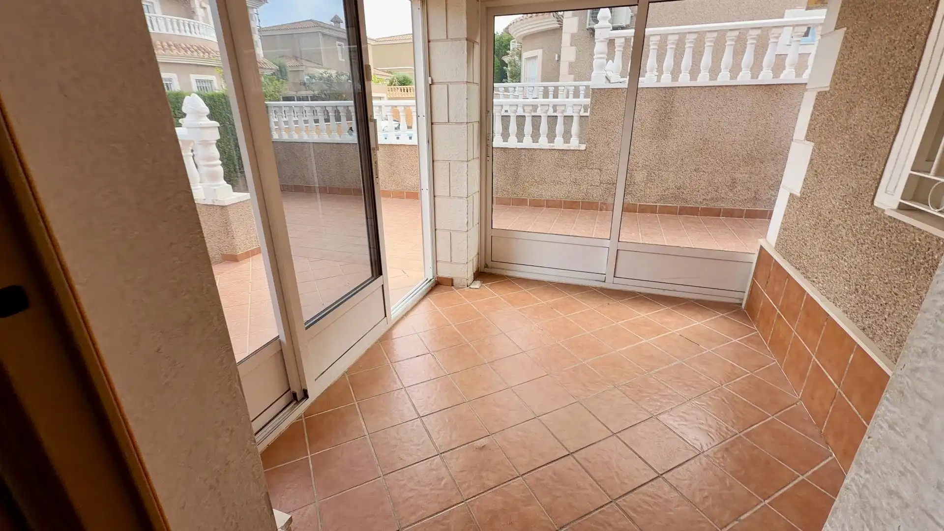 Terrassa de Casa o xalet en venda en Torrevieja amb Aire condicionat, Jardí privat i Terrassa
