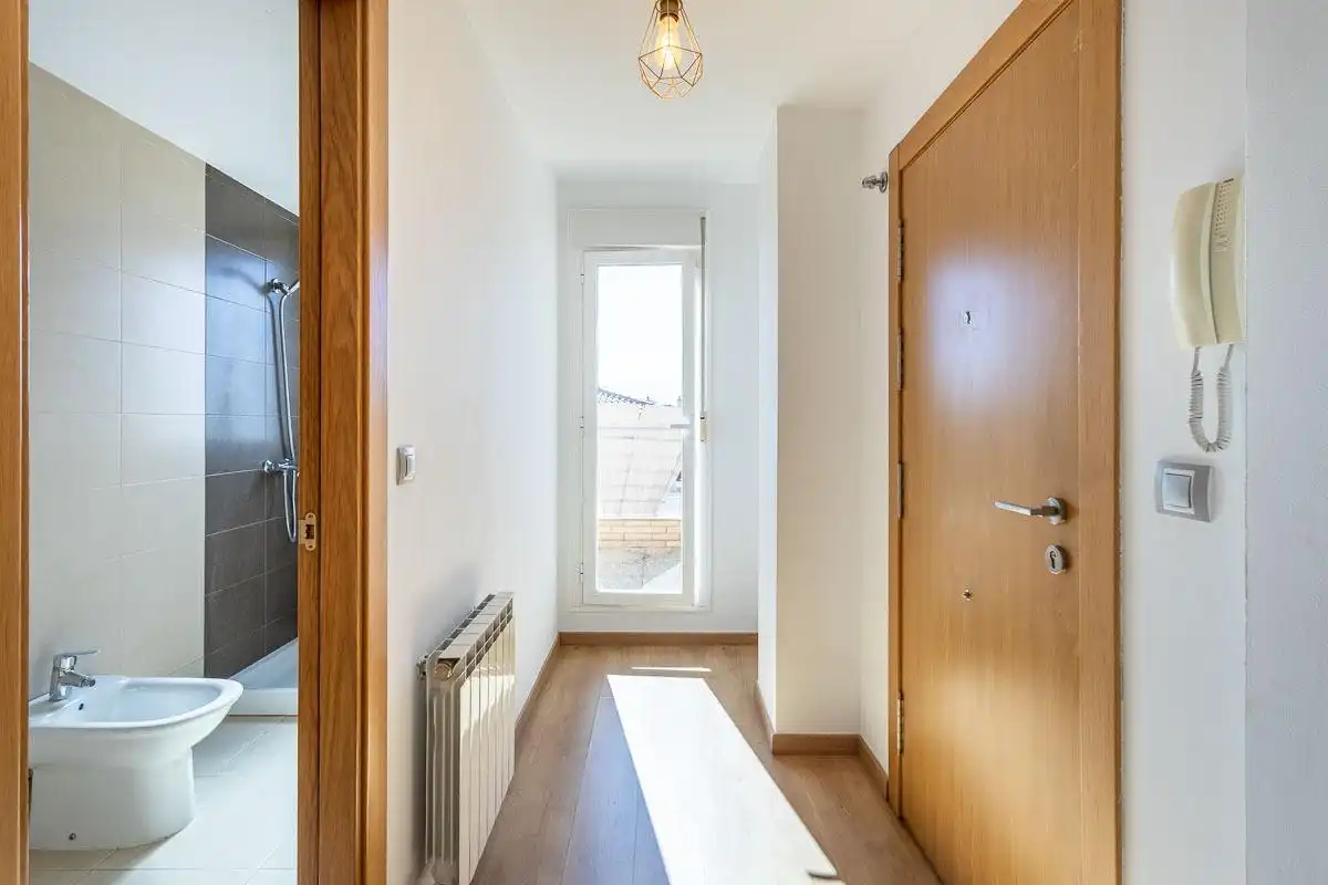 Dachboden zur Miete in Churriana de la Vega mit Klimaanlage, Heizung und Balkon