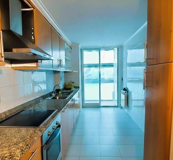 Foto 1 de Piso en venta en Zona Fernández Ladreda, Pontevedra