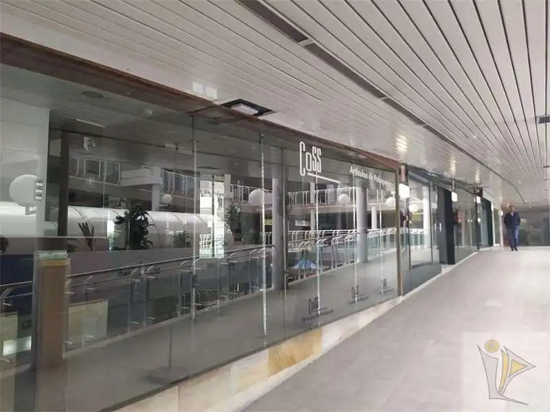Local comercial en venta en CL COMUNIDAD DE MADRID C.COMERCIAL BURGOCENTRO, imagen 3
