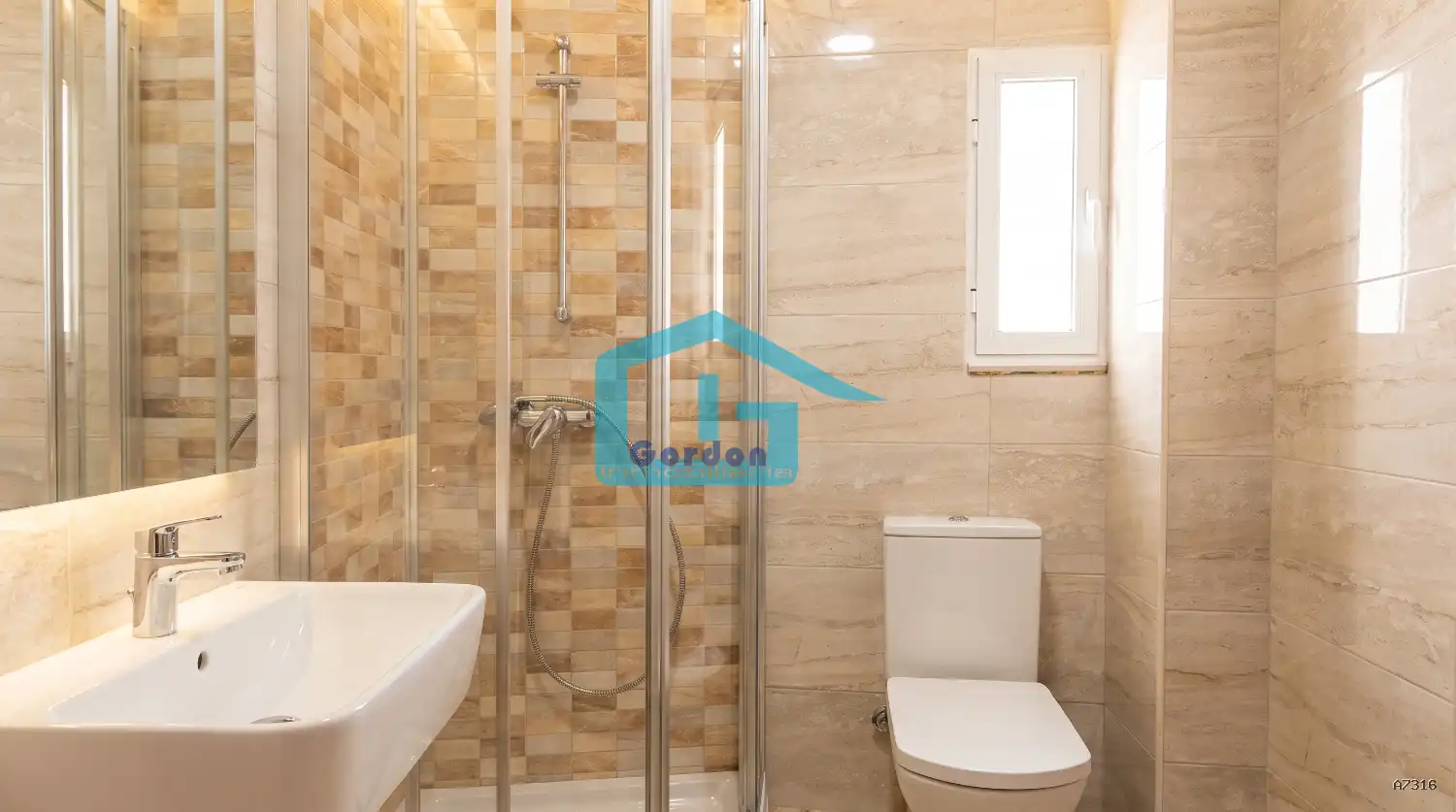 Badezimmer von Wohnung zum Verkauf in Sanxenxo mit Terrasse
