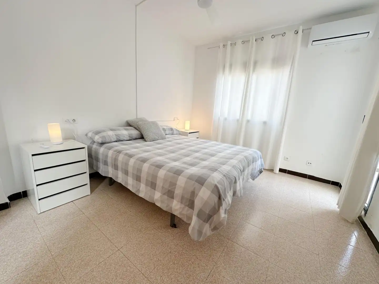 Bungalow con terrazza in affitto a Calle del vall de Laguar 6, imagen 14