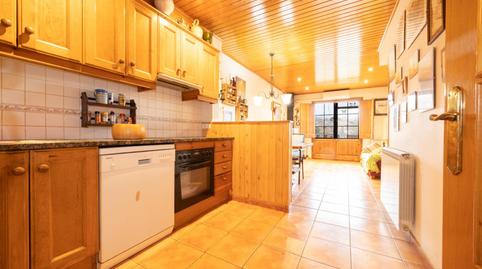 Foto 2 de Casa adosada en venda a Alpens, Barcelona