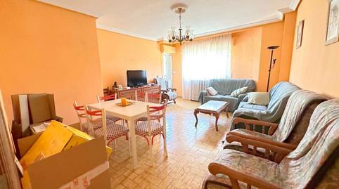 Photo 2 of Flat to rent in Primero de Mayo, 38, Garrido Sur, Salamanca