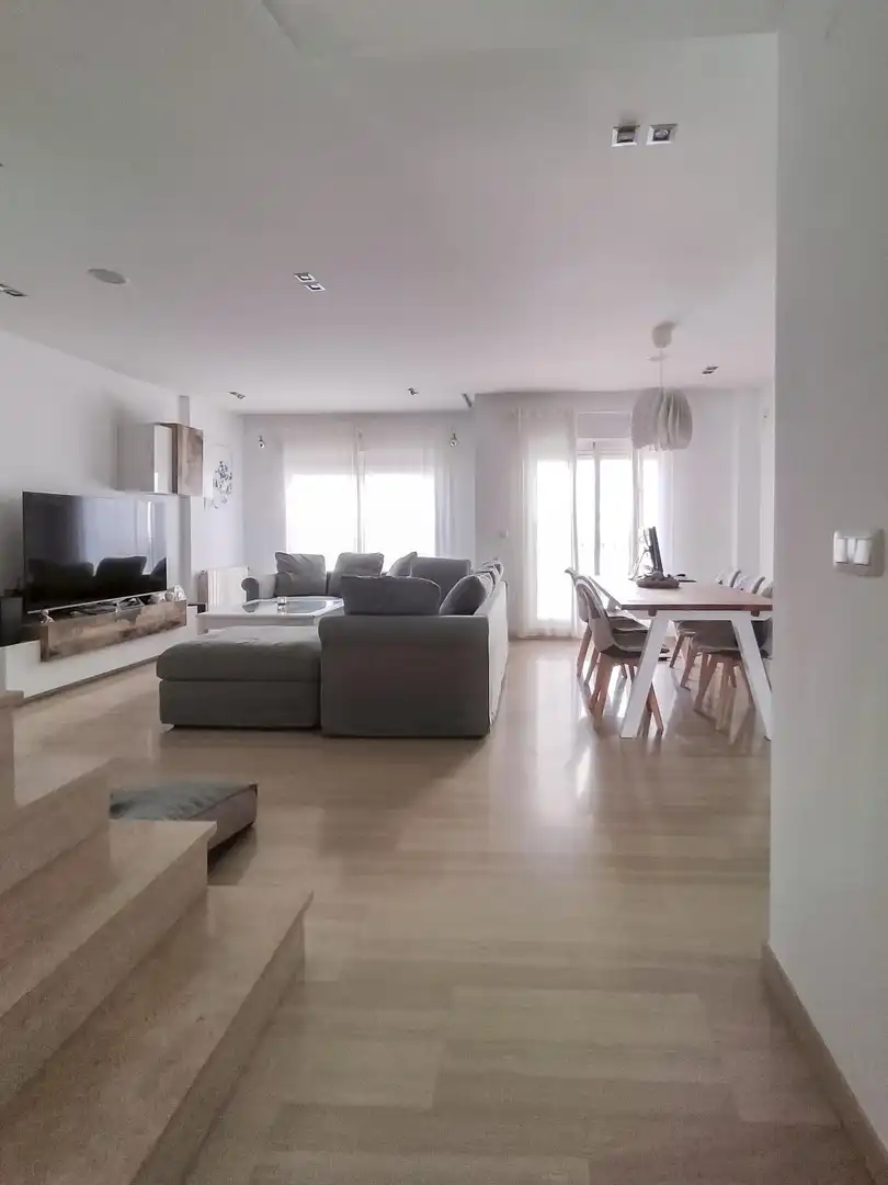Casa adosada en venta en Alquenència - Venècia