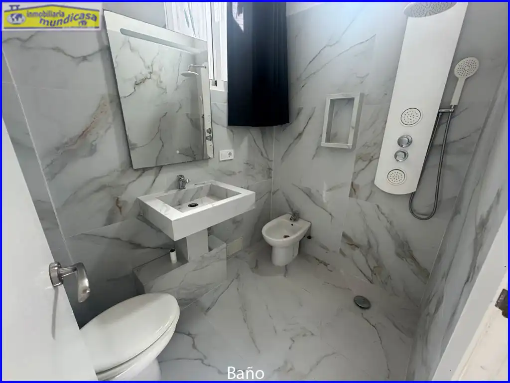 Baño de Casa o chalet en venta en Orihuela con Aire acondicionado, Jardín privado y Terraza