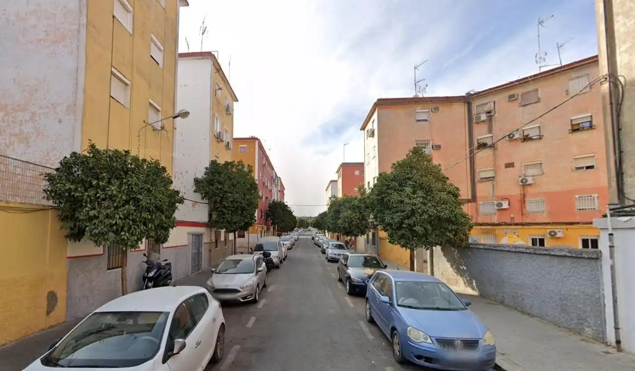 Vista exterior de Piso en venta en Sevilla