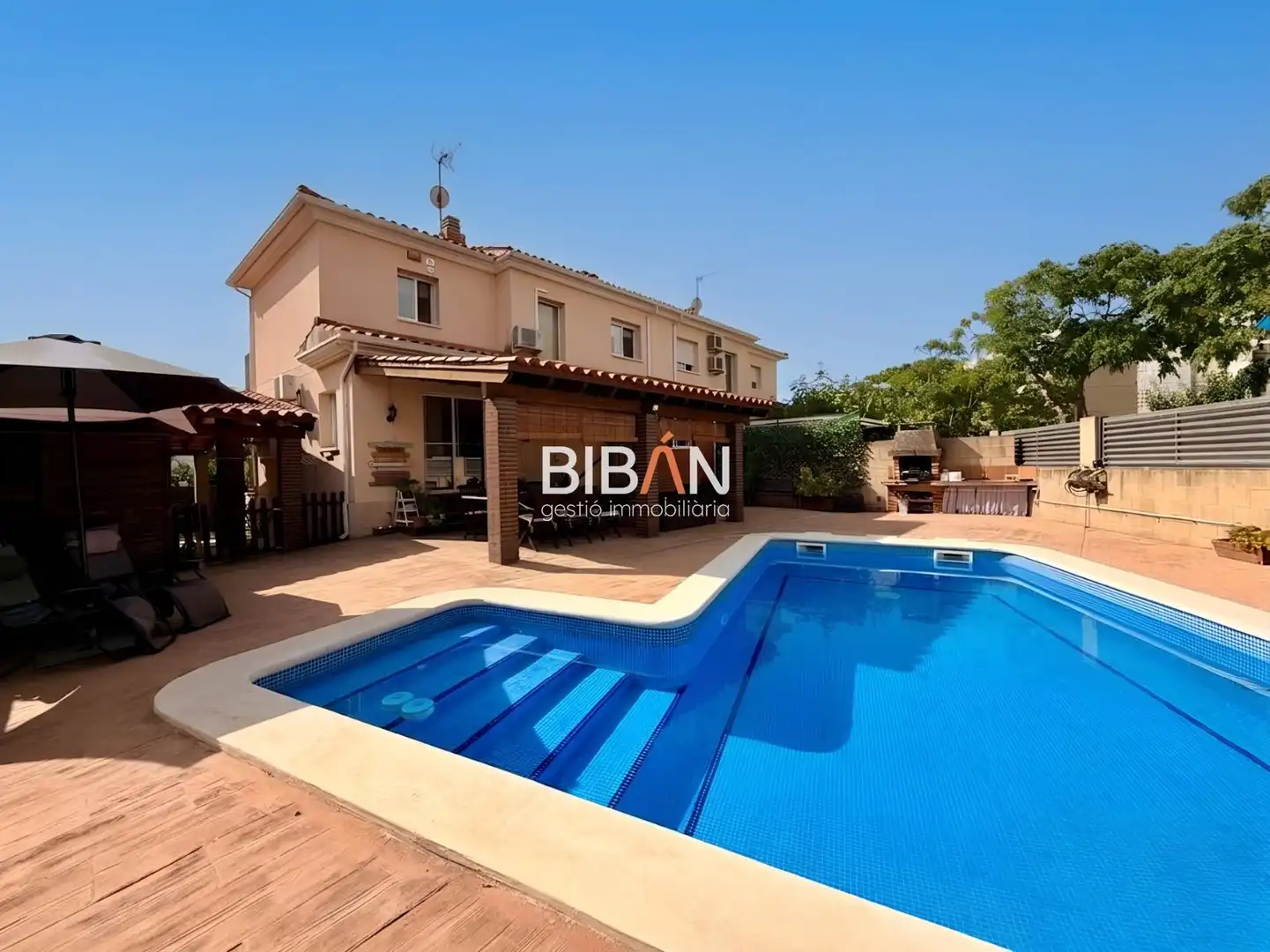 Garden of Detached homes for sale in Tarragona  with Air Conditioner, Heating and Storage room