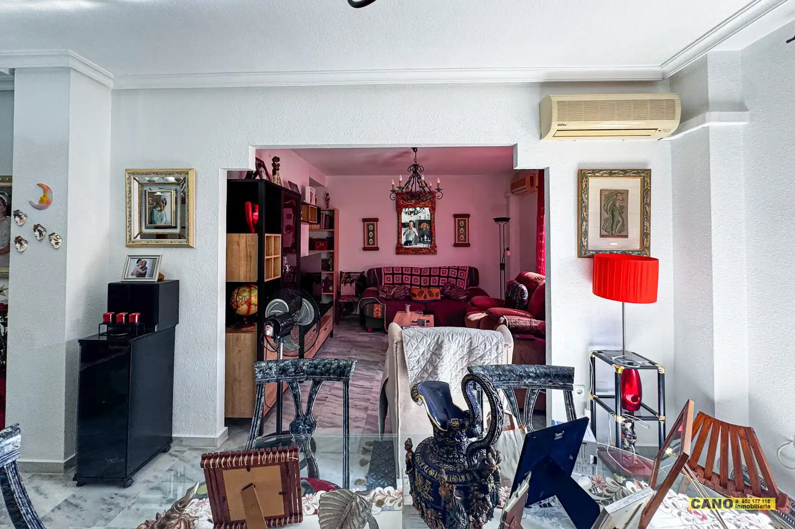 Sala d'estar de Pis en venda en Almería amb Terrassa i Traster
