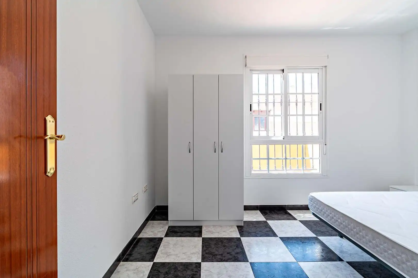 Habitación de Ático en venta en El Ejido con Aire acondicionado, Terraza y Amueblado
