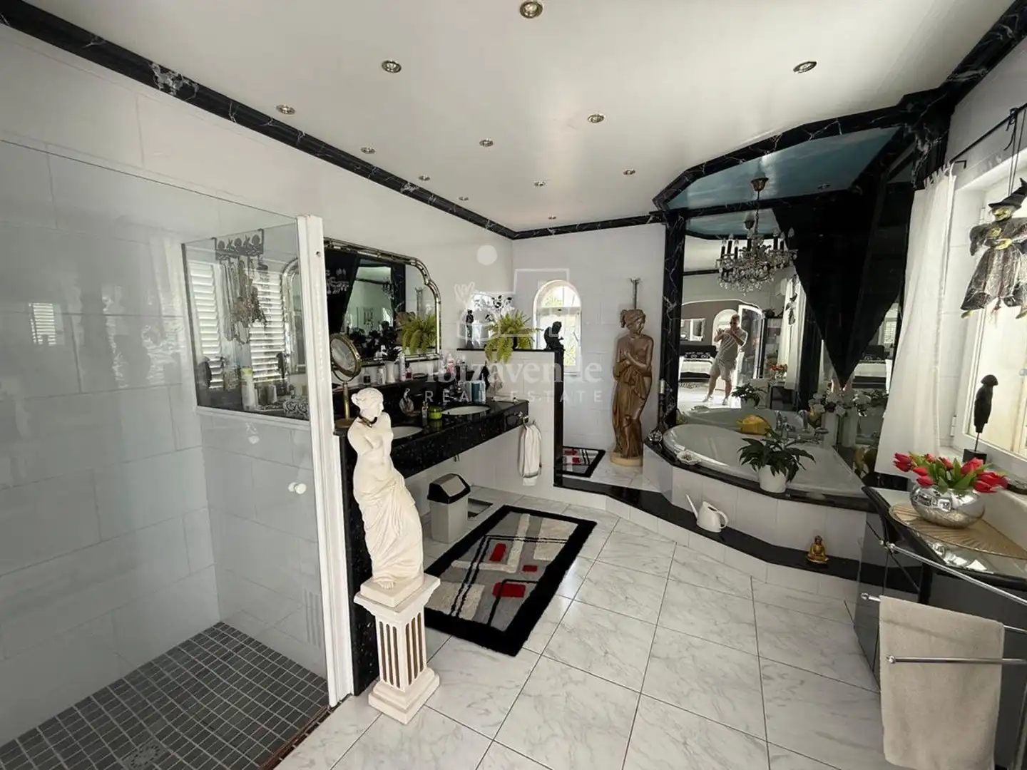 Baño de Casa o chalet en venta en Santa Eulària des Riu con Aire acondicionado, Jardín privado y Terraza