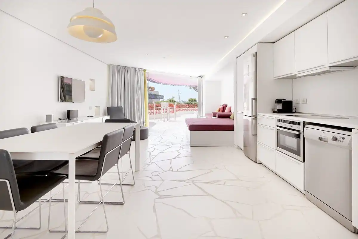 Apartament amb ascensor en venda a Marina Botafoc - Platja de Talamanca, imagen 3