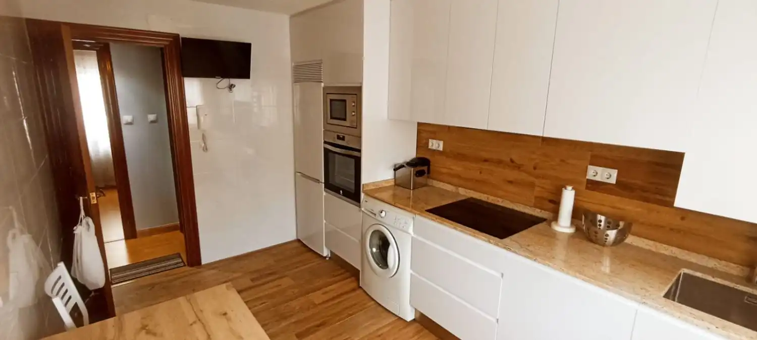 Cocina de Piso en venta en Gijón  con Calefacción