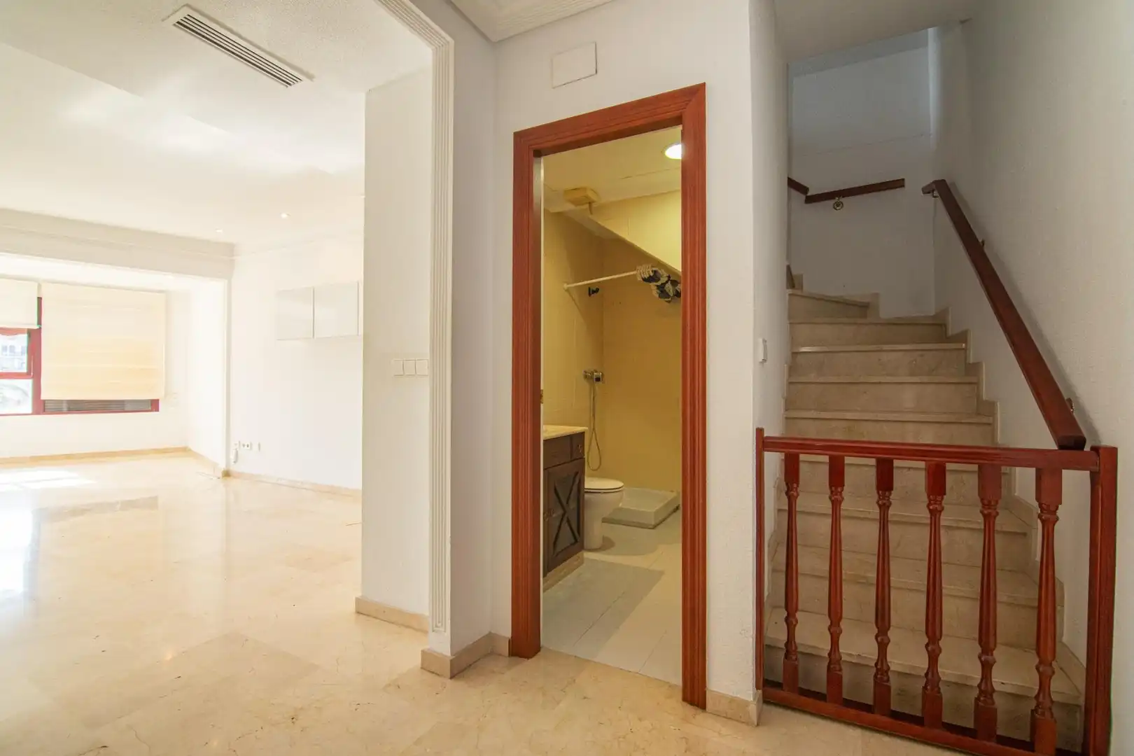 Dúplex en venta en Elche / Elx con Aire acondicionado, Calefacción y Trastero