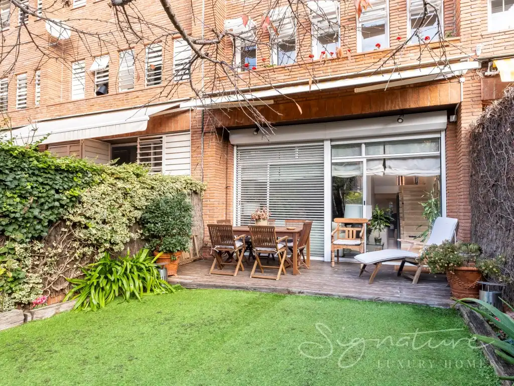 Garden of Detached homes for sale in Sant Cugat del Vallès  with Air Conditioner, Private garden and Terrace