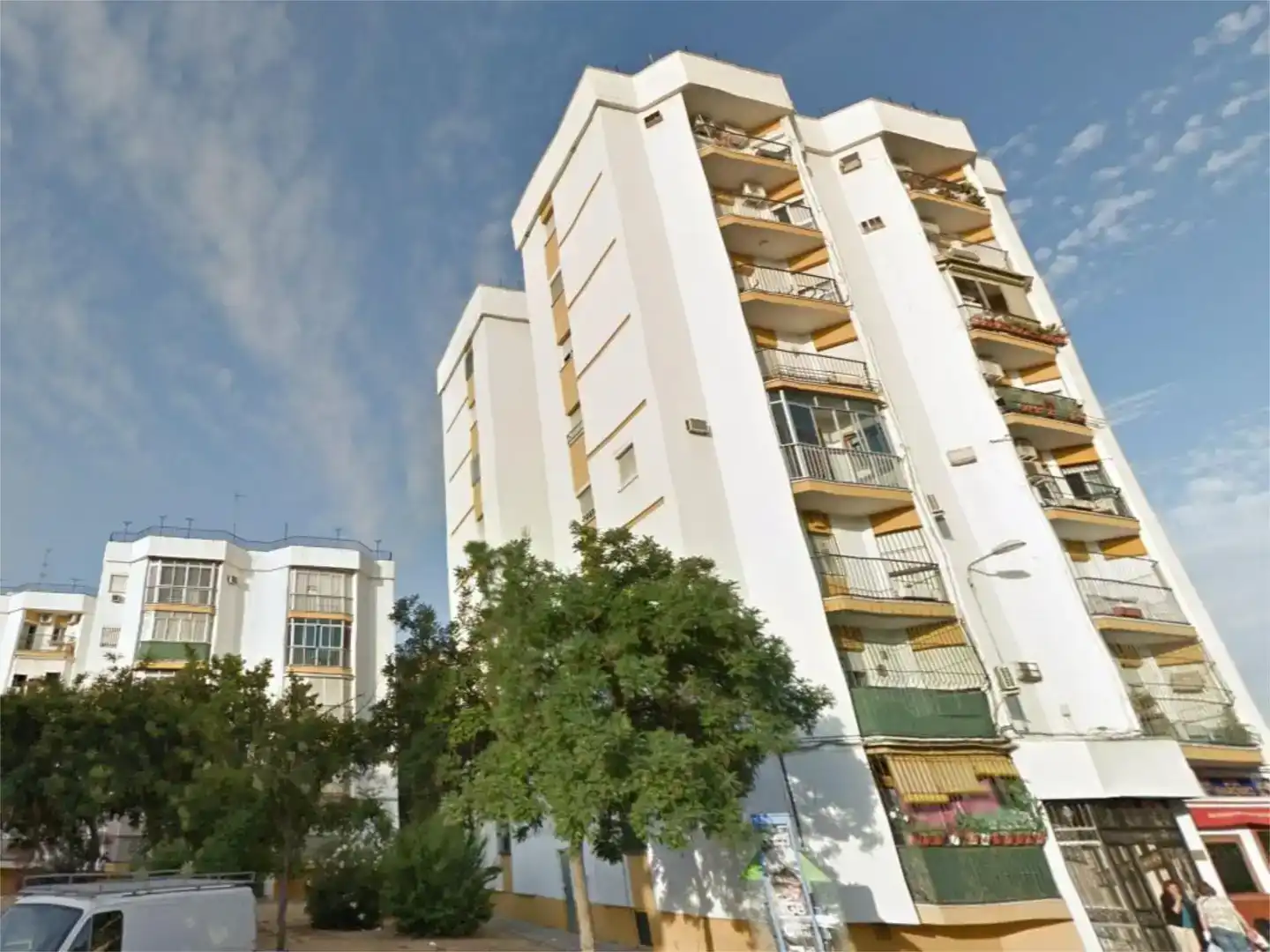 Vista exterior de Estudi de lloguer en Sevilla amb Moblat i Balcó