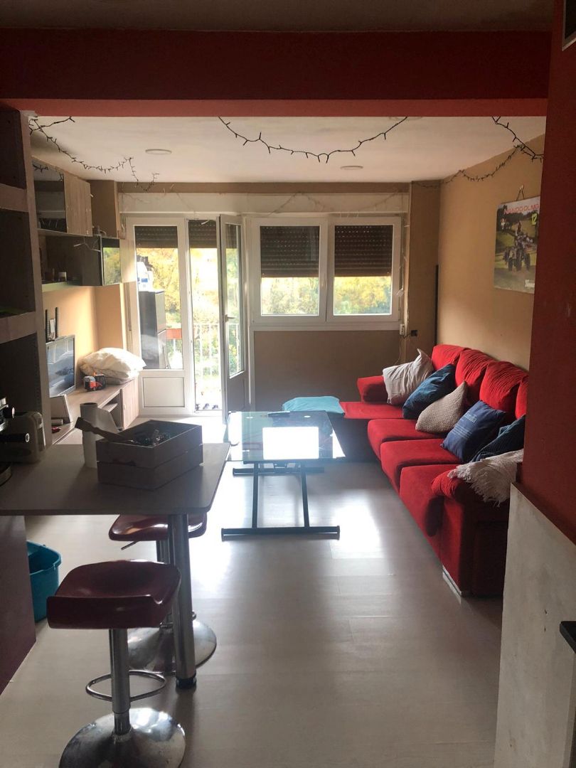 Living room of Flat for sale in Güeñes  with Parquet flooring, Furnished and Oven