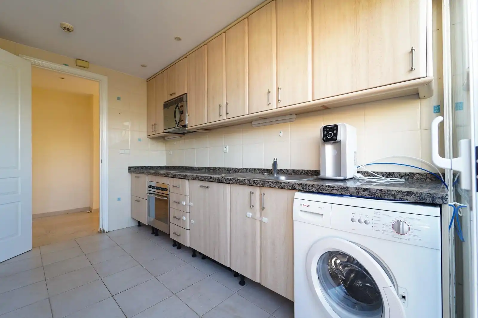 Kitchen of Flat for rent in Manilva