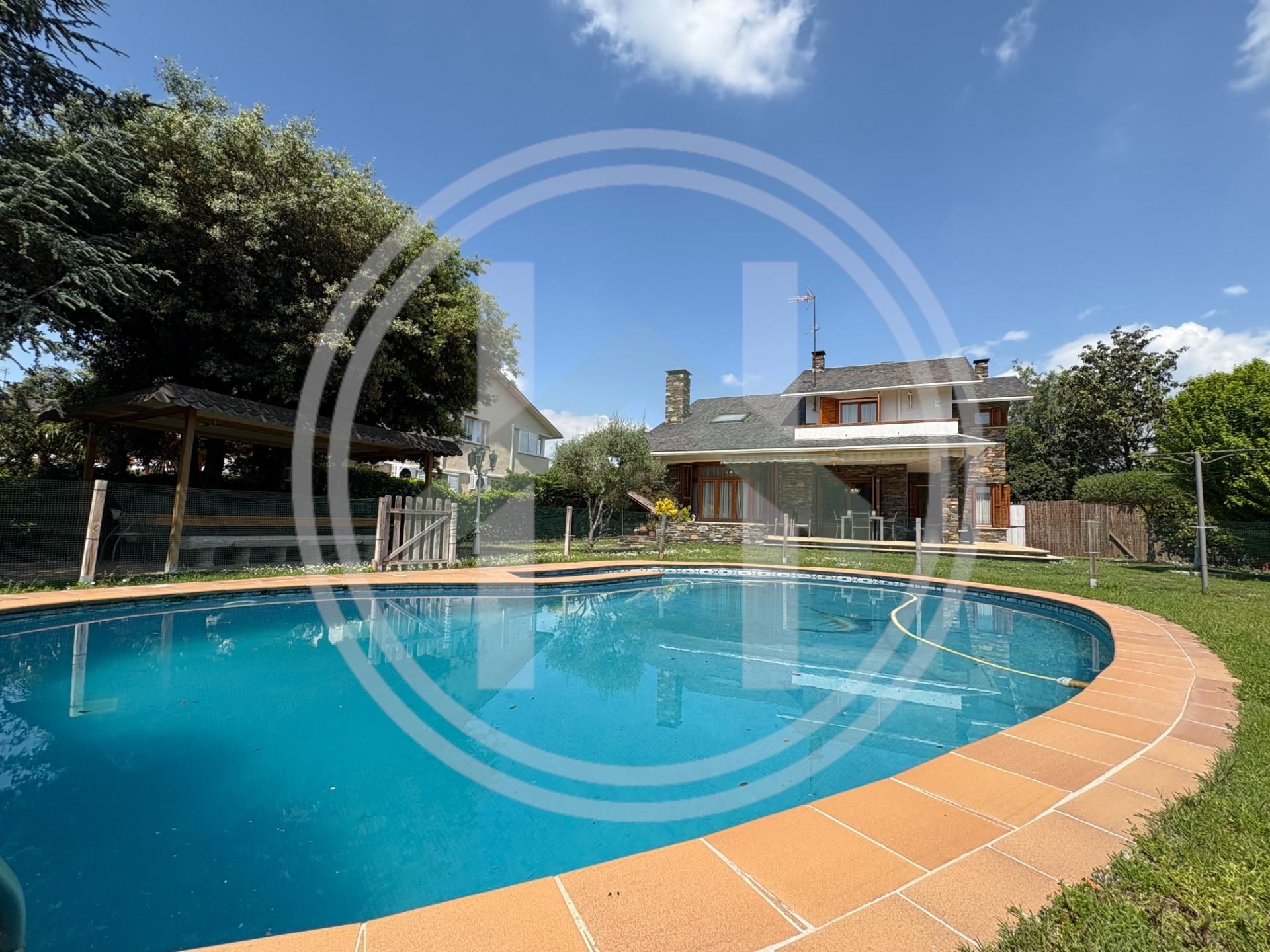 Swimming pool of House or chalet for sale in Cardedeu  with Air Conditioner, Heating and Private garden