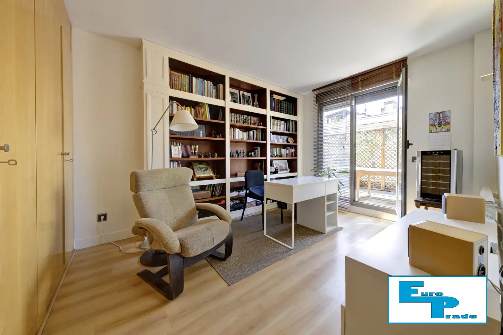 Sala d'estar de Àtic en venda en Madrid amb Aire condicionat, Calefacció i Jardí privat
