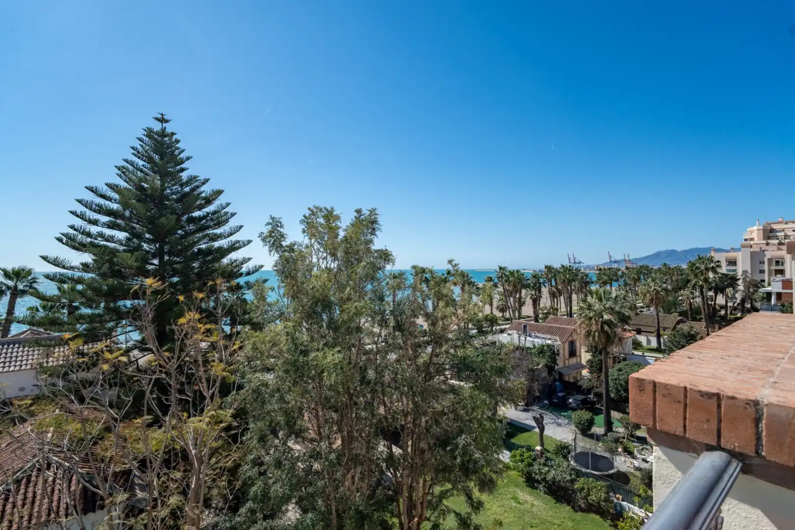 Vista exterior de Dúplex en venta en Málaga con Aire acondicionado, Terraza y Amueblado