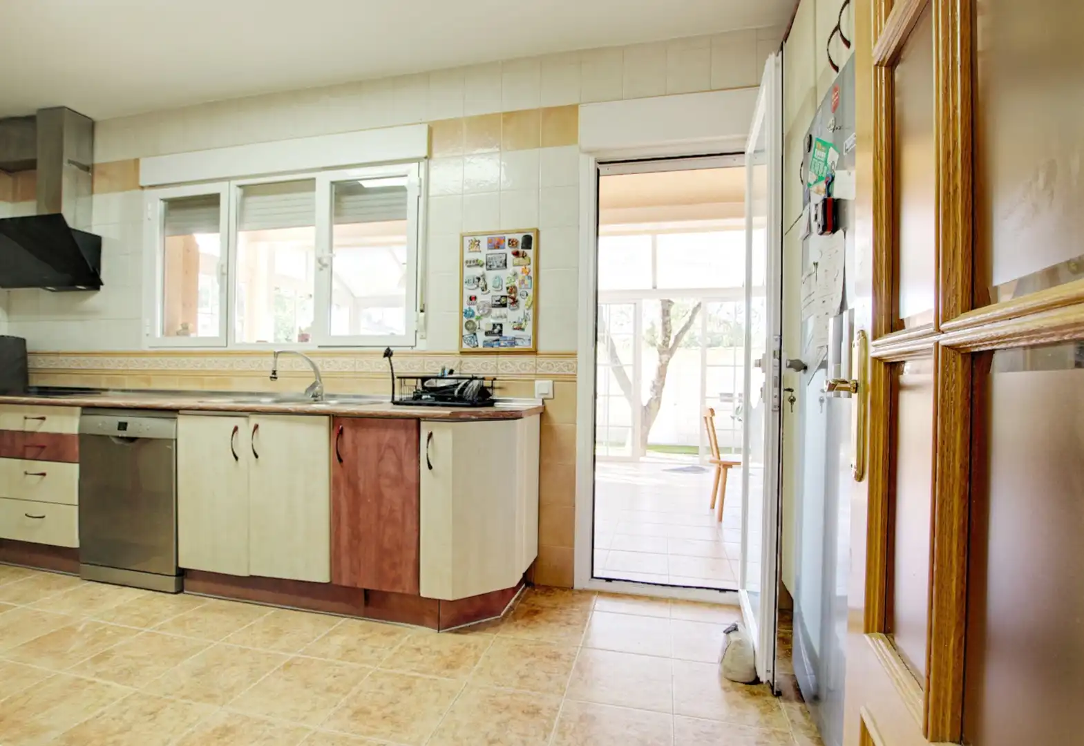 Cuina de Casa o xalet en venda en Nuevo Baztán amb Aire condicionat, Calefacció i Jardí privat
