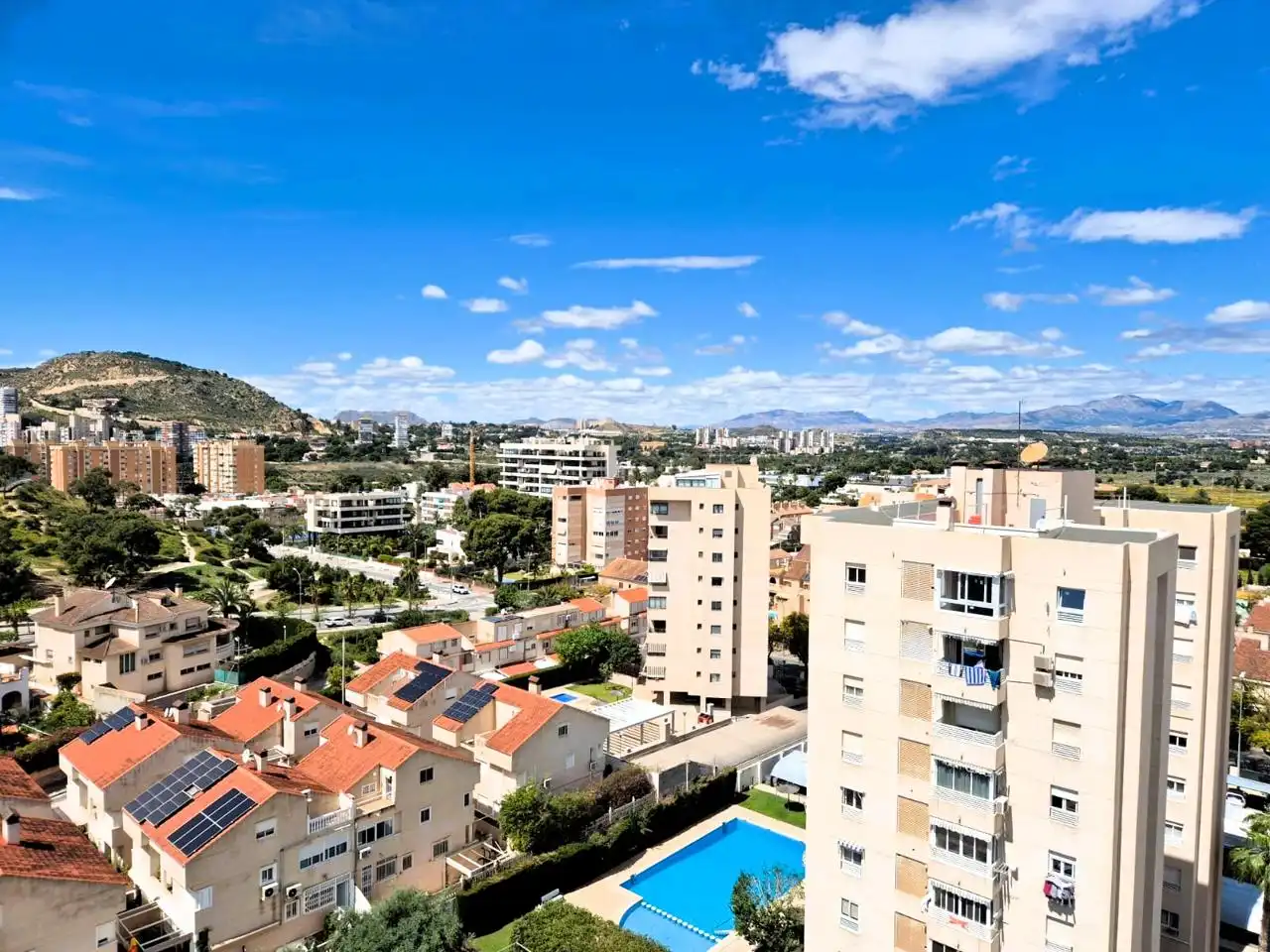 Vista exterior de Pis en venda en Alicante / Alacant