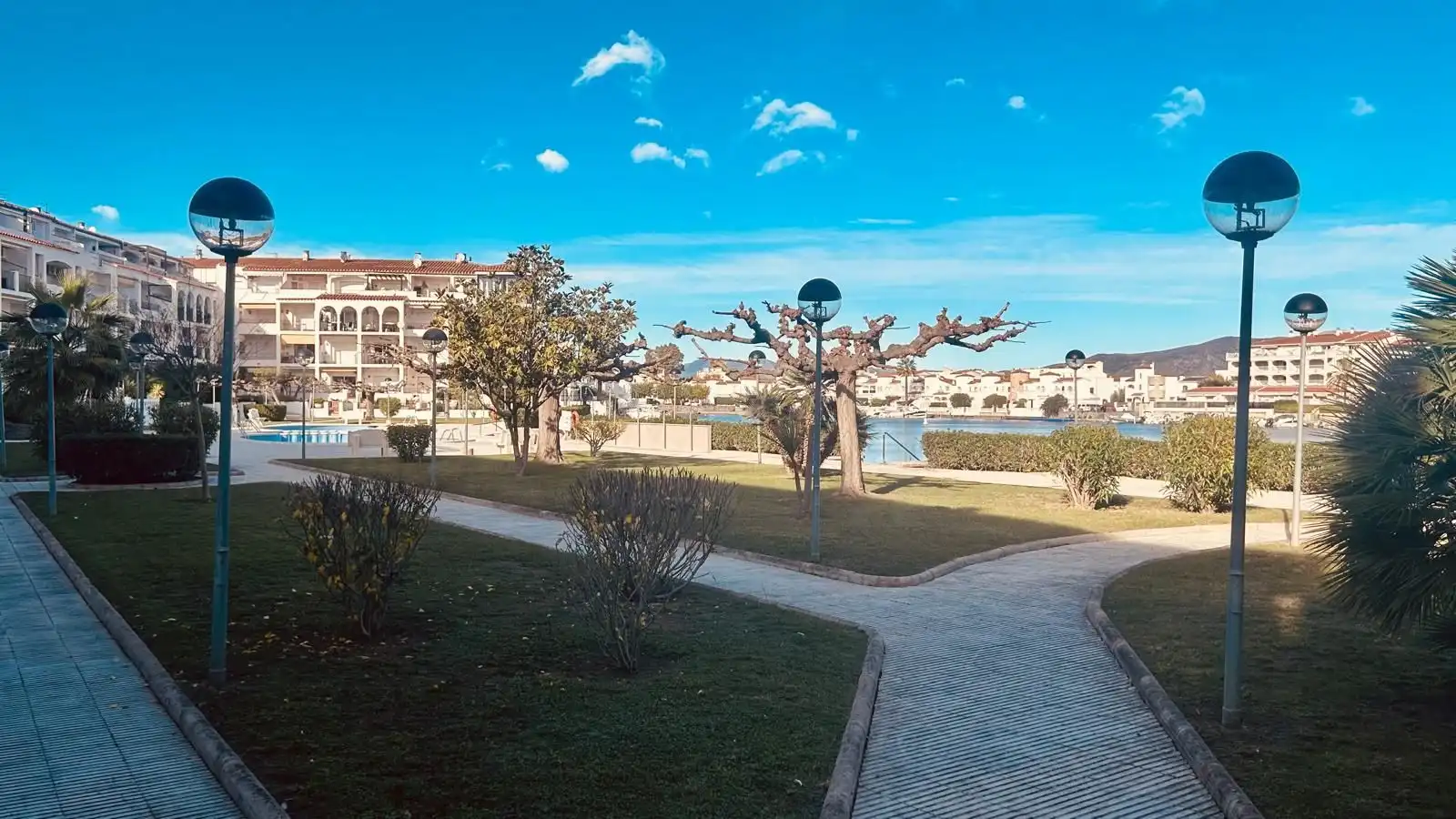 Jardín de Apartamento en venta en Empuriabrava con Aire acondicionado, Terraza y Piscina comunitaria