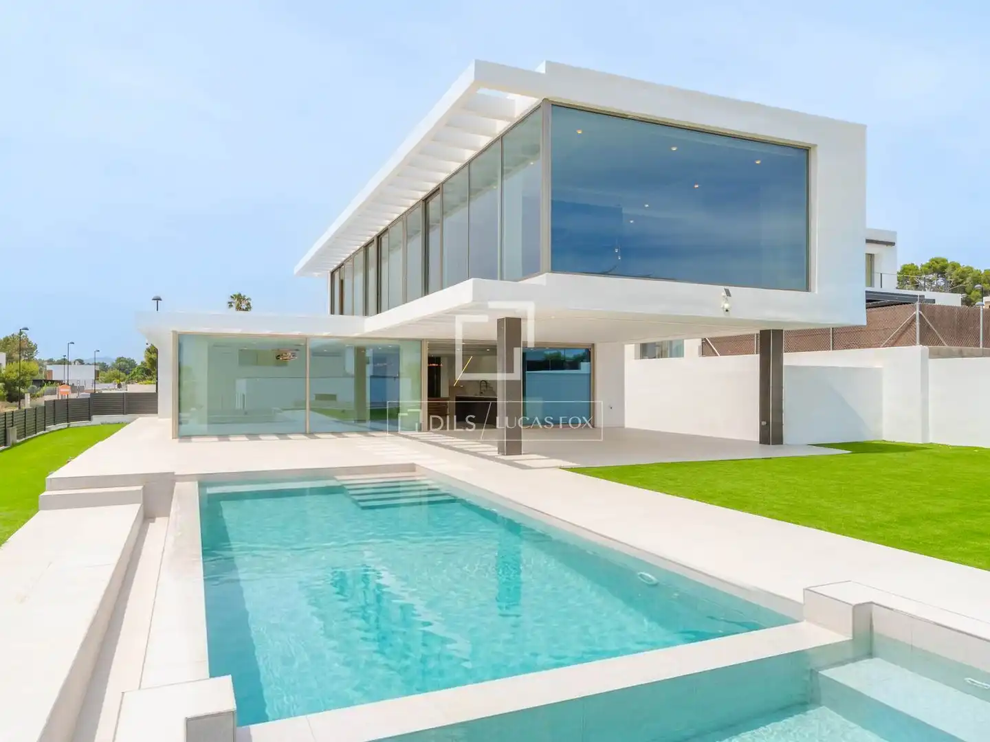 Swimming pool of Houses for sale in Torrent  with Air Conditioner, Private garden and Terrace
