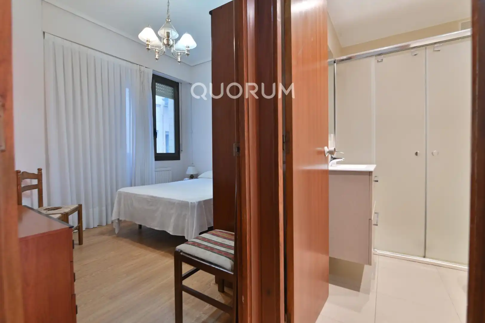 Habitación de Piso en venta en Bilbao  con Calefacción, Trastero y Amueblado