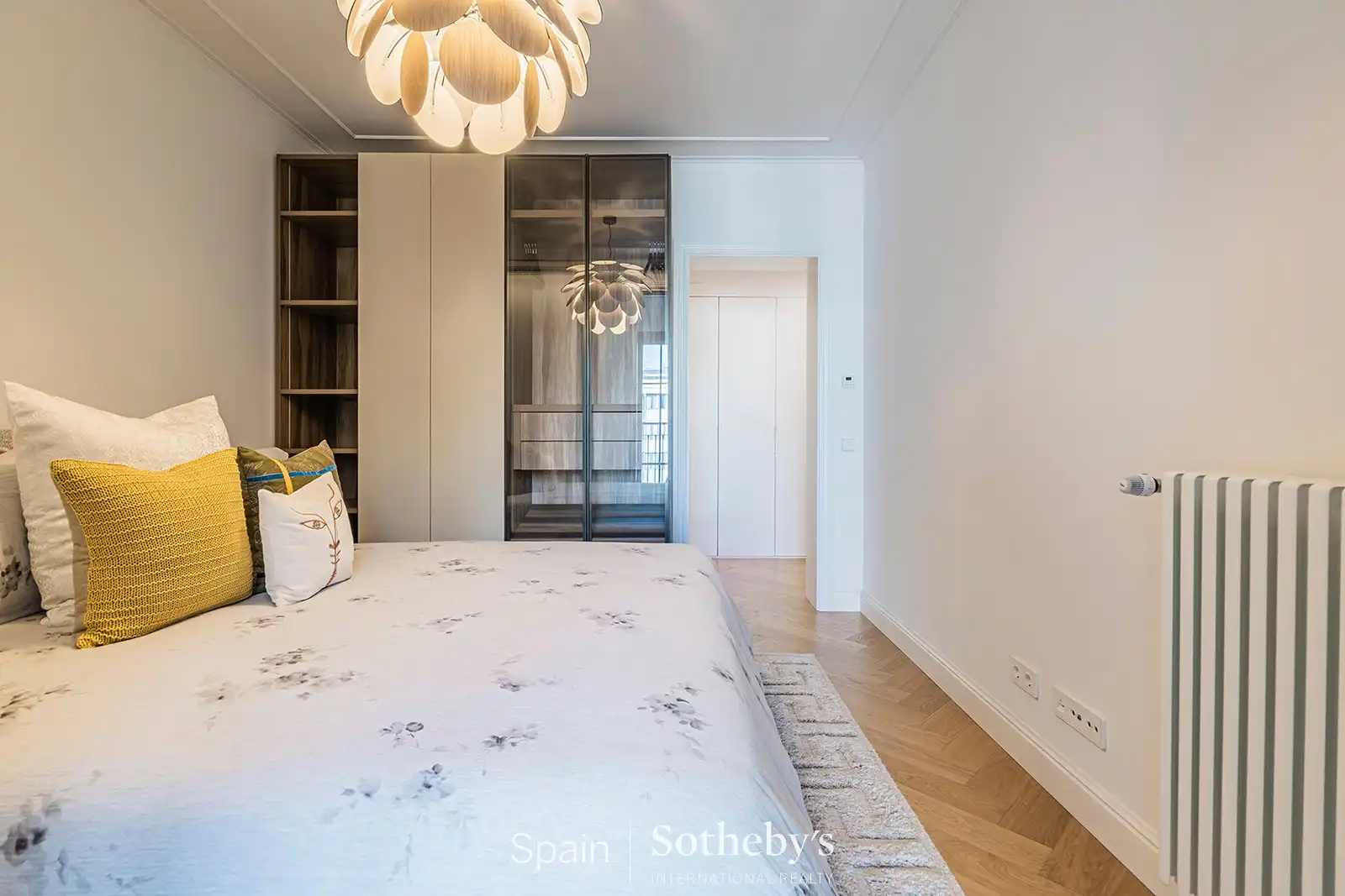 Schlafzimmer von Wohnungen zum Verkauf in Barcelona mit Klimaanlage, Heizung und Abstellraum