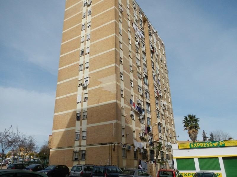Exterior view of Flat for sale in Castilleja de la Cuesta