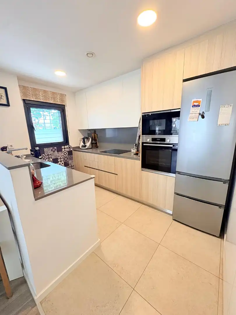 Ground floor with pool for sale in Avinguda de L'Onze de Setembre, imagen 14