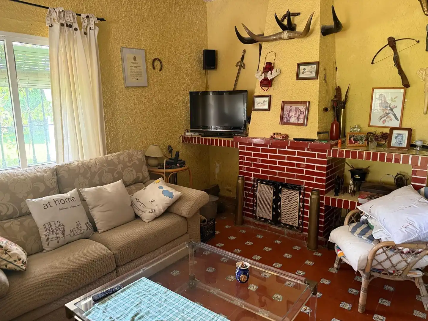 Sala d'estar de Casa o xalet en venda en Vejer de la Frontera amb Aire condicionat, Calefacció i Jardí privat