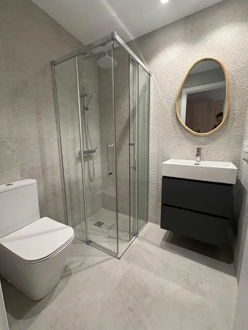 Bathroom of Flat for rent in Moncada  with Air Conditioner, Heating and Private garden