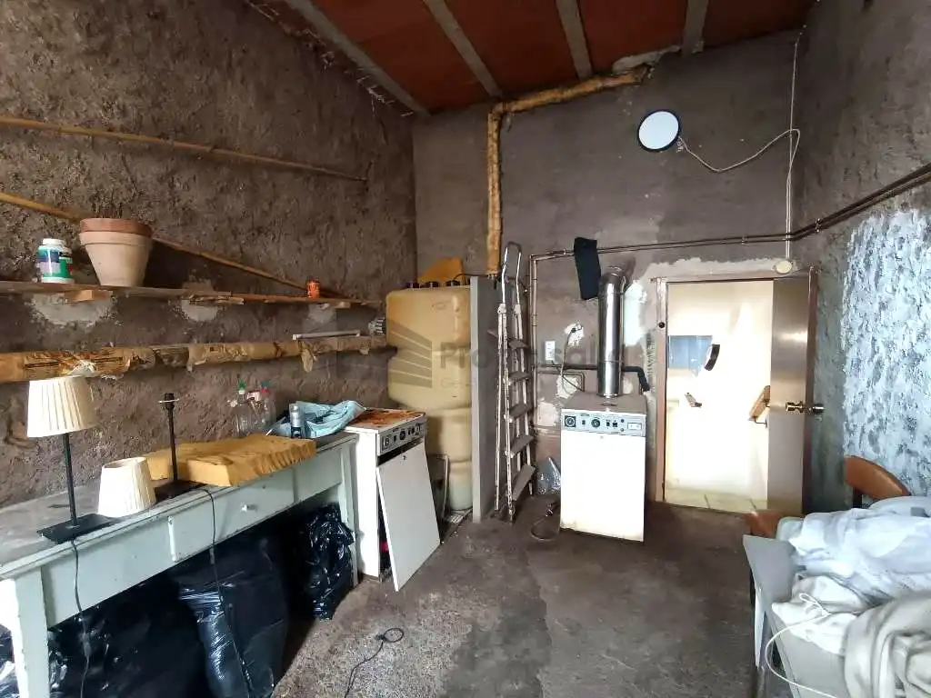 Cocina de Finca rústica en venta en Lucena de Jalón