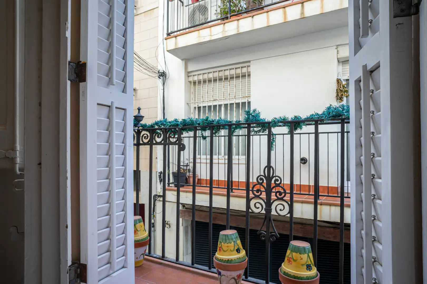 Terrasse von Einfamilien-Reihenhaus zum Verkauf in Sitges mit Klimaanlage, Heizung und Parkett