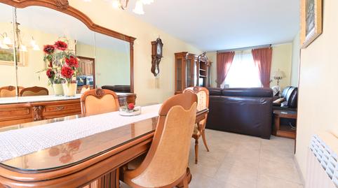 Foto 4 de Casa adosada en venda a Avinguda de Mas D'en Serra, Les Roquetes, Barcelona